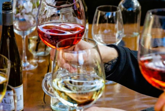 Heliwinebanner